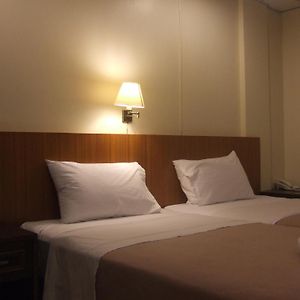 Lodge 61 Hotel
